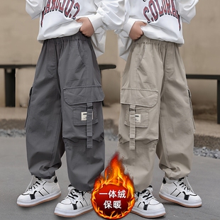 男童一体绒裤子2025新款儿童加绒工装裤秋冬款中大童宽松冬季长裤