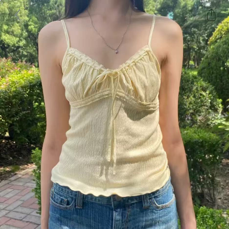 鹅黄色纯欲蝴蝶结吊带背心