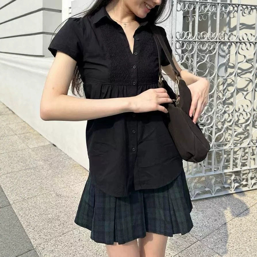 小海鸥黑色褶皱收腰POLO衬衫