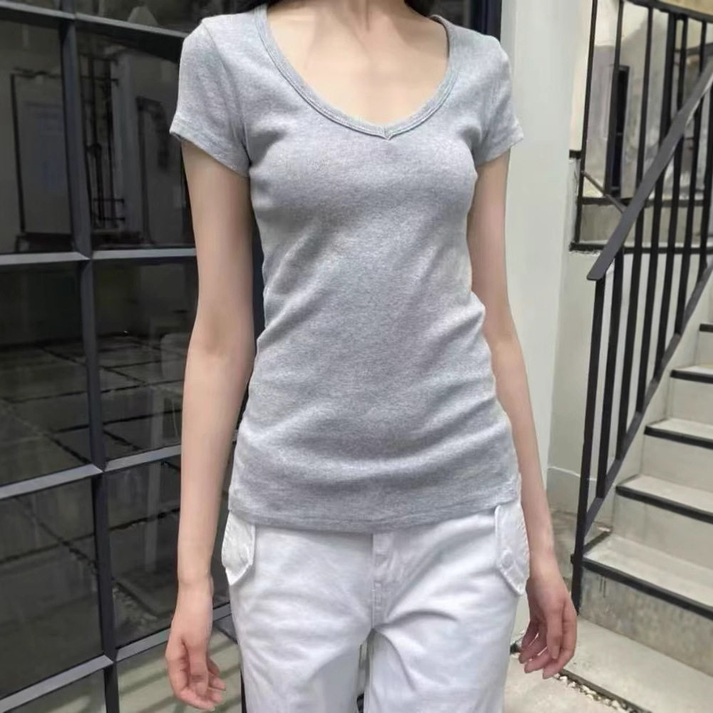 小海鸥辣妹风灰色V领短袖
