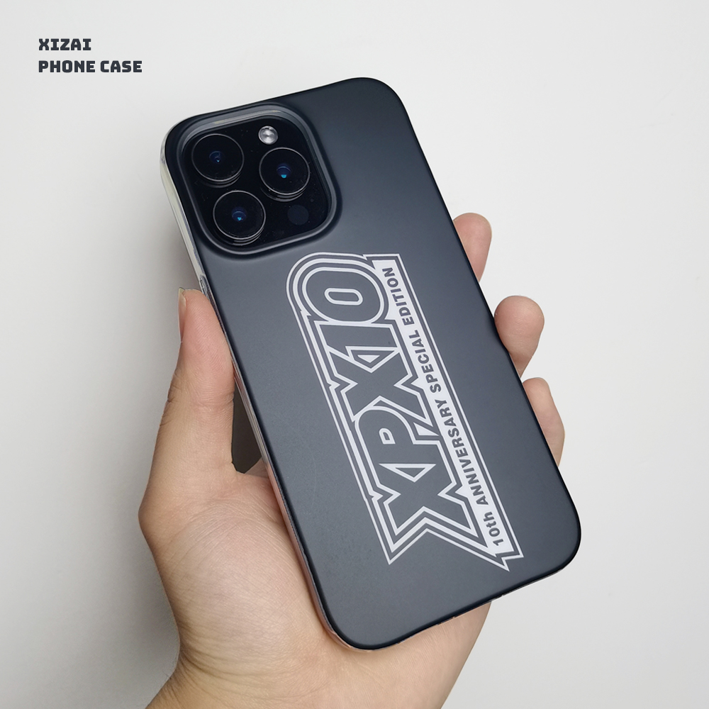 周柏豪同款周边手机壳黑色字母简约适用苹果IPhone16ProMax15pm14plus13/12XR11Pro