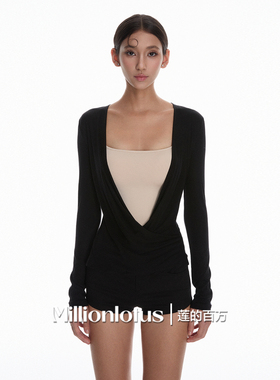 莲的百万  黑杏撞色深V领 长袖修身上衣短裤套装