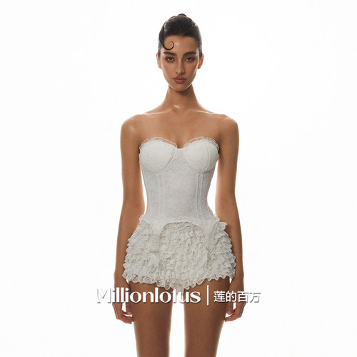 莲的百万 蕾丝花边挂坠鱼骨胸衣浪漫蕾丝蛋糕裙裤套装