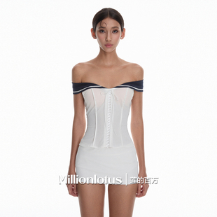 百万 白色短裙套装 法式 海军风一字肩短上衣 性感风 莲