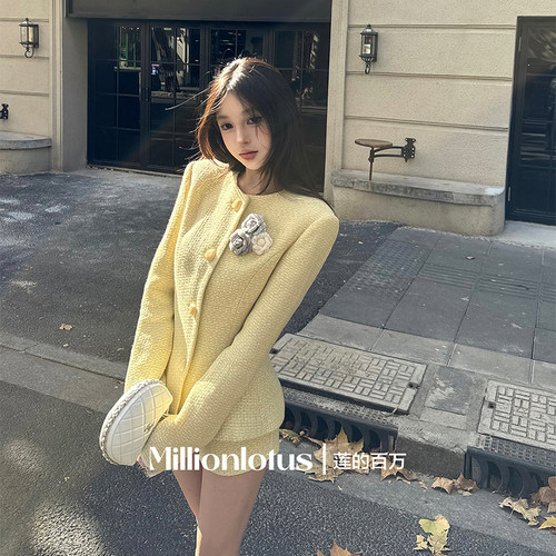 莲的百万 春季富家千金小香风浅黄毛衣开衫+短裤套装女