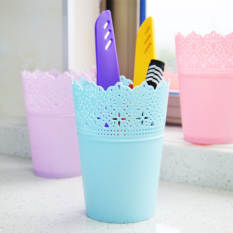 加厚镂空花边收纳筒办公文具小桶迷你垃圾桶储物桶塑料桌面收纳桶