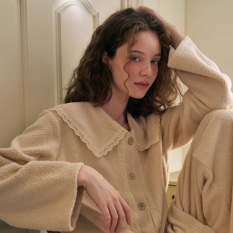 韩国乌拉拉进口分体睡衣女款冬季珊瑚绒少女长袖长裤家居服厚套装
