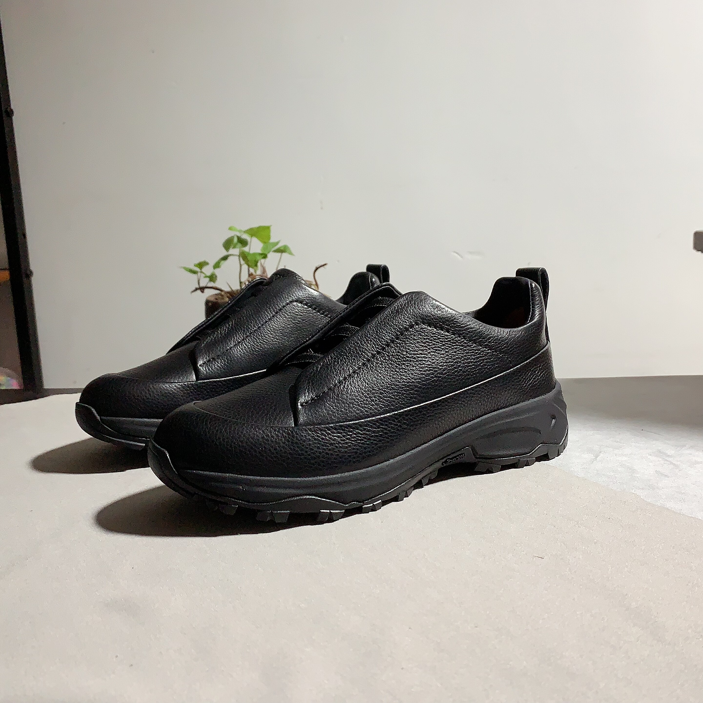 新款头层牛皮男士休闲鞋