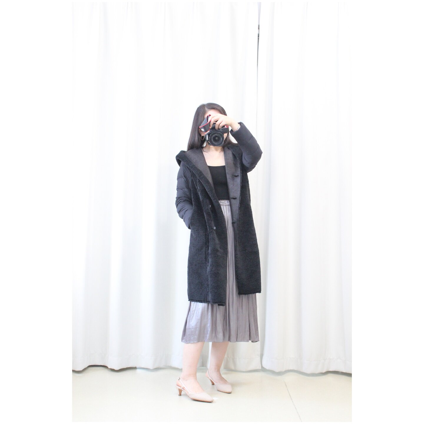日单牛角扣弹力轻羽绒服女