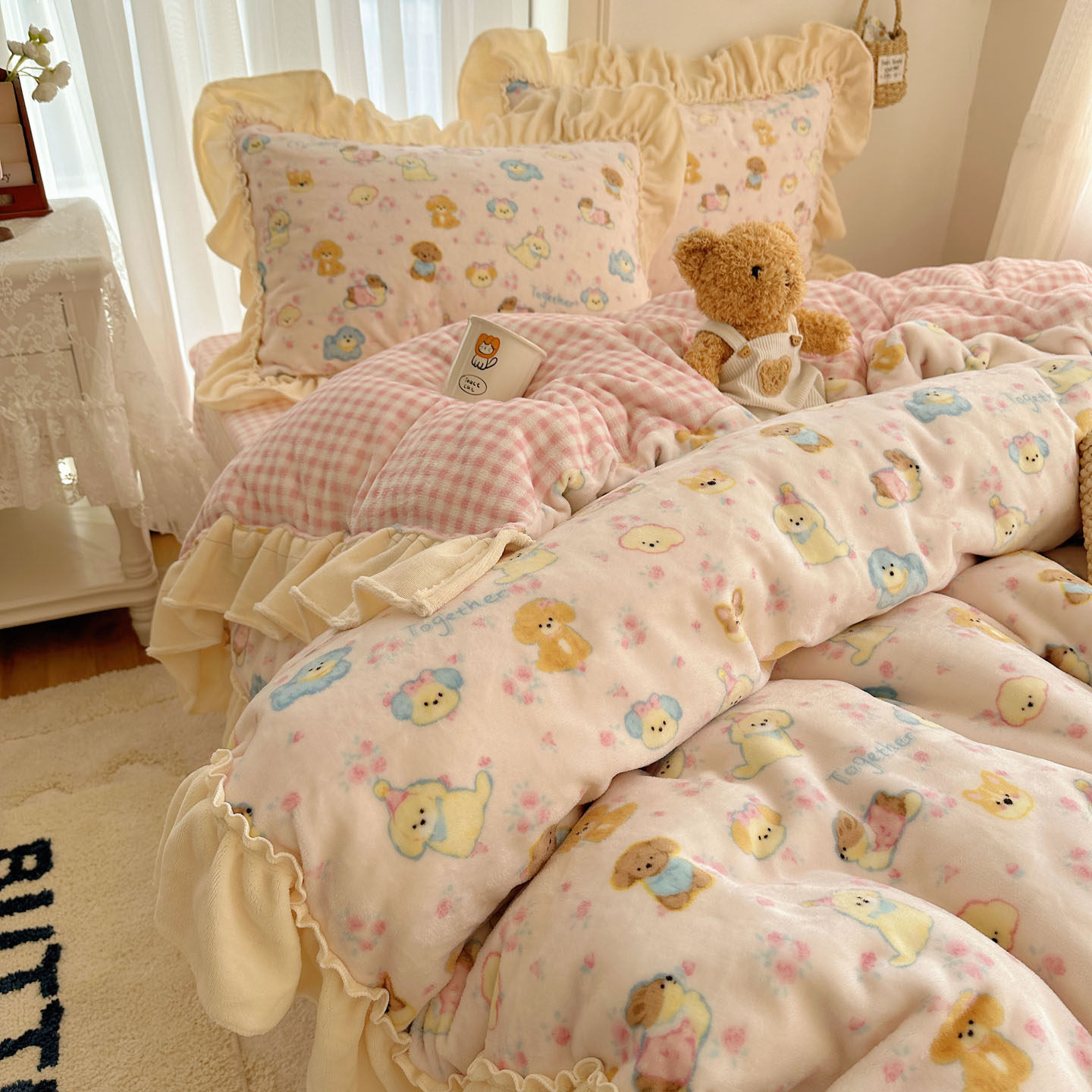 泡芙小狗花边牛奶绒床上四件套秋冬加厚保暖珊瑚绒被套床单三件套,床上用品,床品套件/四件套/多件套,淘宝优惠券,粉丝福利购,淘宝优惠卷