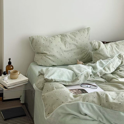 ins波点纯棉双层纱牛奶绒四件套