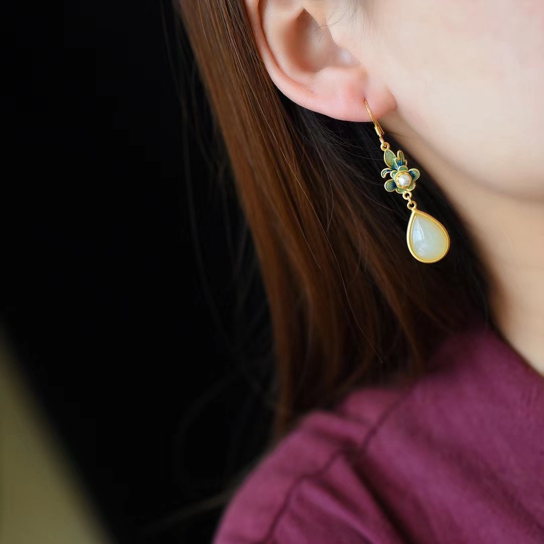 适合短发戴的天然和田玉纯银女生精致小饰品新年耳环2024中式国风