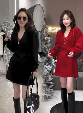 2026年早春新款连衣裙韩版显瘦蚂蚁腰中长款洋气V领设计感女裙潮