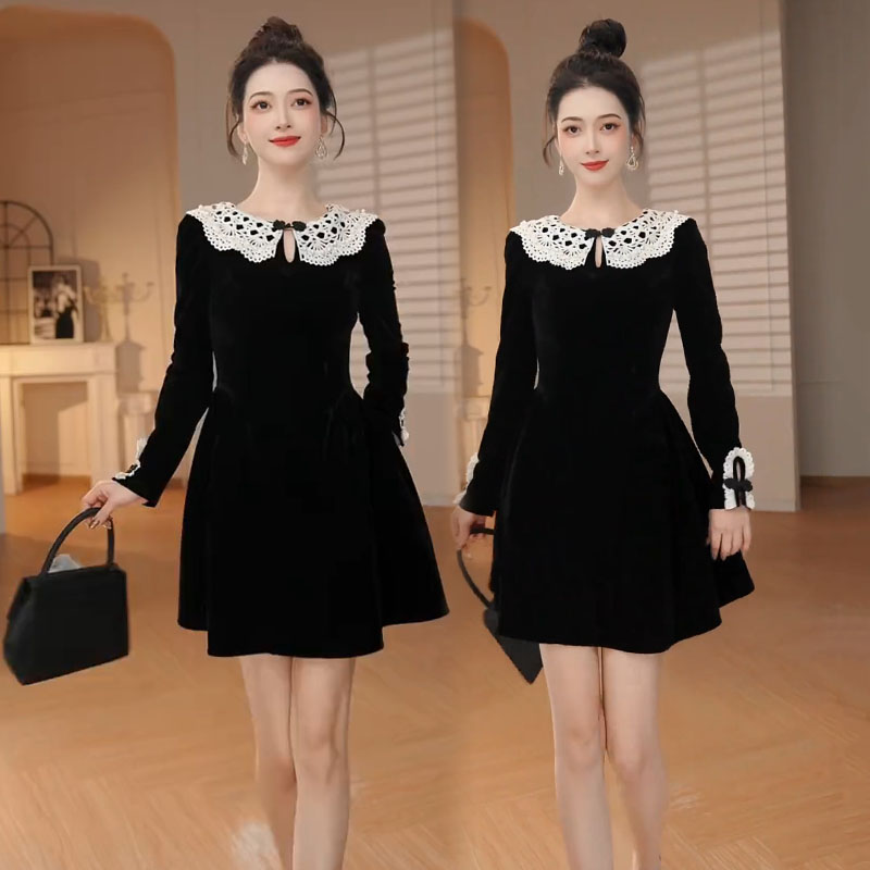 法式气质收腰显瘦长袖丝绒小黑裙