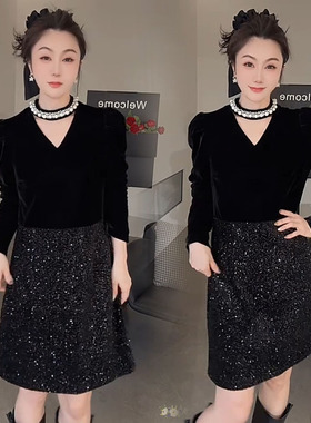 气质名媛风连衣裙2026年早春新款连衣裙挂脖设计感冬季百搭打底裙