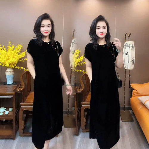 宽松洋气短袖复古彩扣丝绒连衣裙