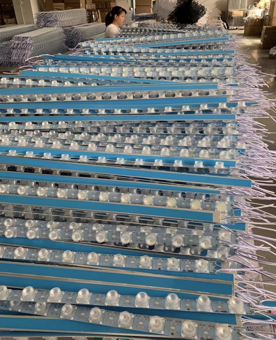 12V18灯每米侧发光不防水硬灯条用于户内双面灯箱