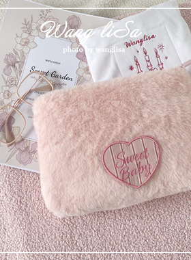 免费定制logo甜美心形毛绒化妆包色毛毛包可爱收纳包