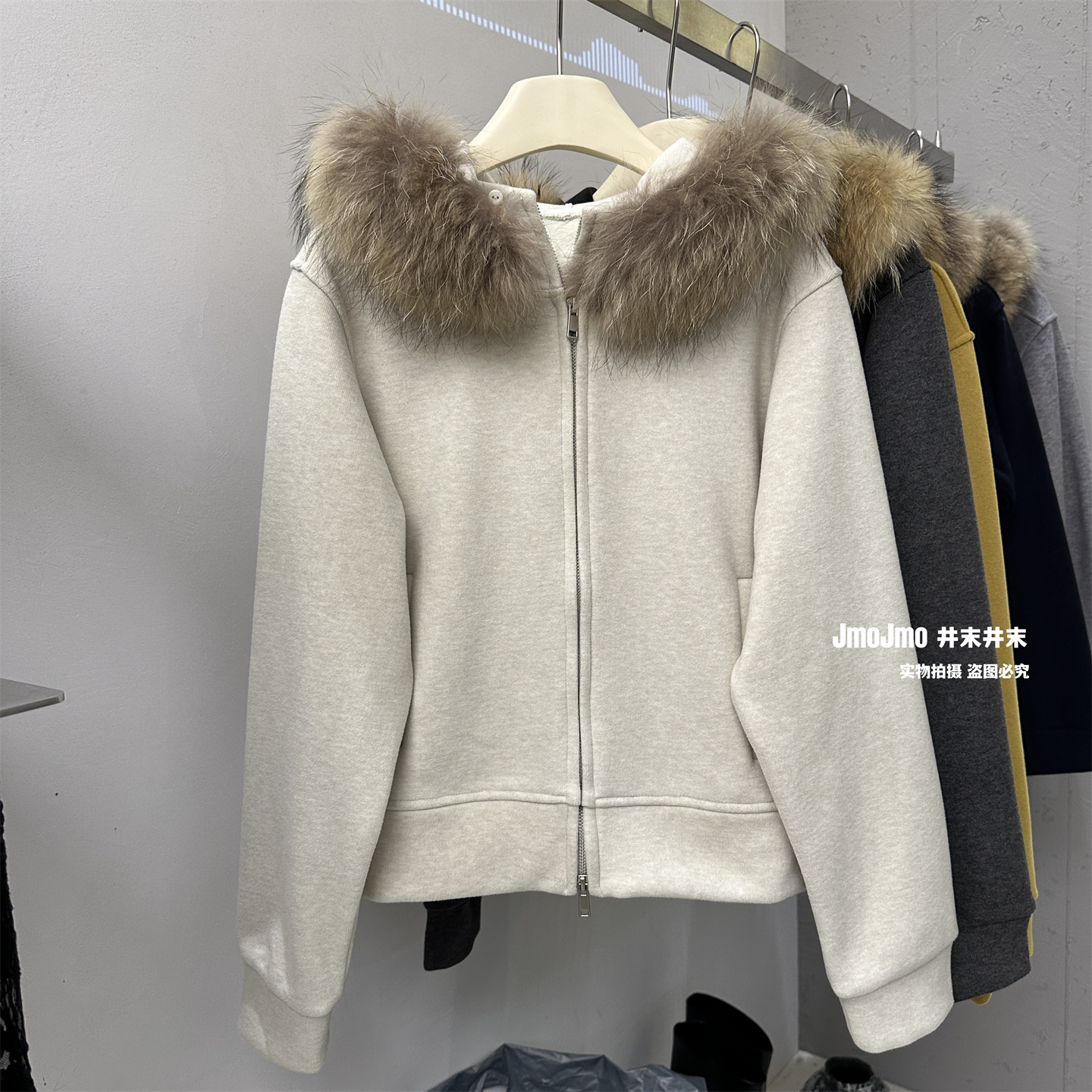 大毛领加绒连帽卫衣冬