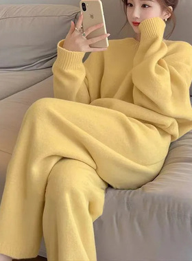 一整套温柔系穿搭秋冬高级感韩系慵懒松弛感奶黄色高领毛衣两件套