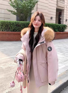 宽松休闲白鸭绒情侣款工装羽绒服女2025新款毛领短款派克服女外套