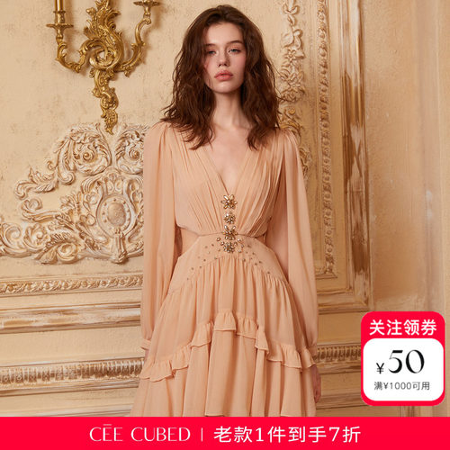 CEECUBED雪纺钻饰露腰深V连衣裙