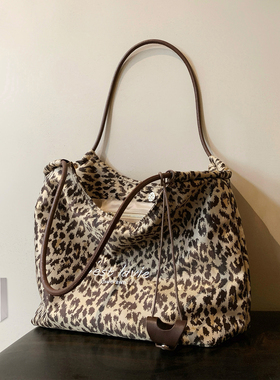 南风Chio2nd 热烈暗涌托特包包女秋冬大容量时髦豹纹手提包单肩包