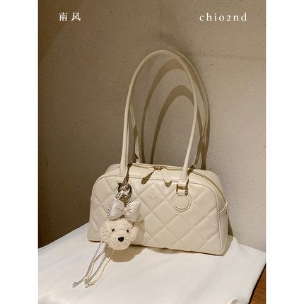 南风Chio2nd 花季时刻腋下包包女士2026新款菱格波士顿通勤单肩包