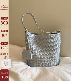 编织包通勤单肩大包 2025新款 南风Chio2nd 云汀微澜水桶包包女式