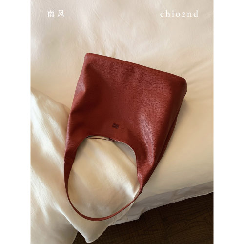 Chio2nd静态画廊托特包