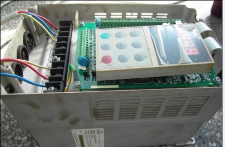 深圳市易捷自动化设备有限公司是一家专业从事工业自动化产品销售及维修改造的服务公司，公司一直致力于变频器、PLC、HMI、伺服器、一体机控制器、机器视觉系统等工控自动化产品系统集成方案设计开发与应用服务，我们衷心的希望能与各届朋友合作，携手未来，共享成功的成果！