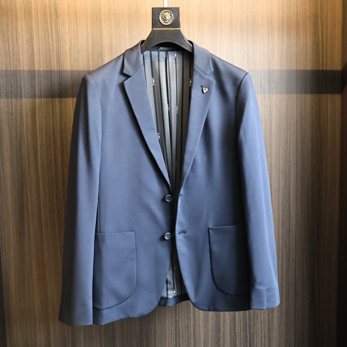 轻熟休闲风！一线品牌撤柜！春季男士高级光泽感时尚平驳领西服潮