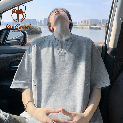 VANCAMEL西域骆驼柳钉拼接短袖T恤男夏季美式V领休闲潮流五分半袖