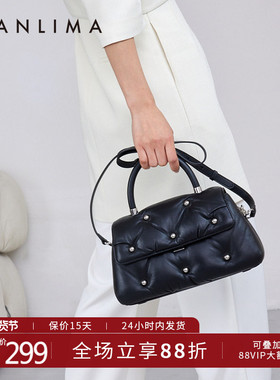 万里马新款铆钉软羊皮羽绒包绗缝菱格女包手提单肩斜跨质感小方包