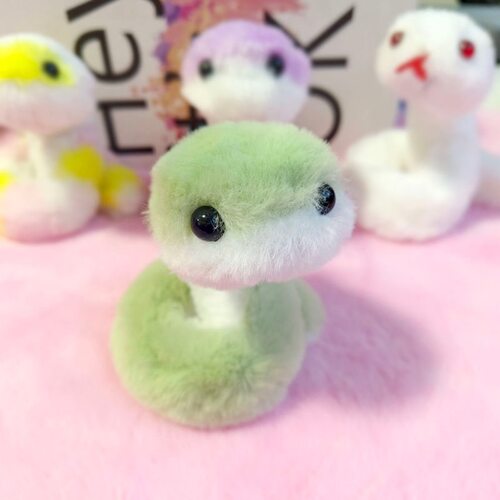 2026迷你小蛇毛绒玩具布娃娃玩偶搞怪儿童女孩可爱摆件公仔吉祥物