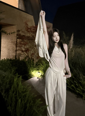 【怦然心动】MISS CHANGE/纯欲气质后背扭结挂脖背心荡领气质上衣