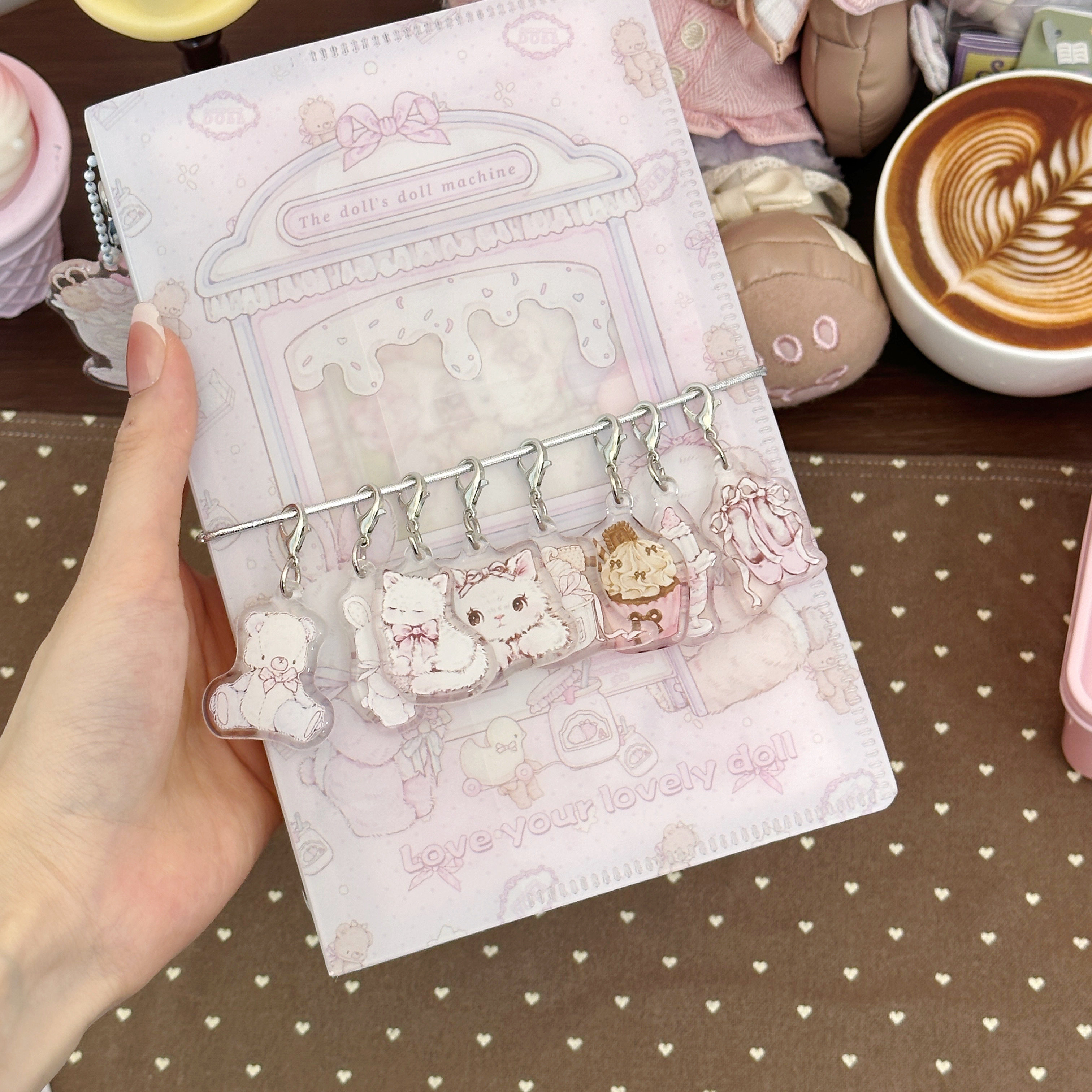 Pink berry原创设计兔熊猫猫仿滴胶亚克力mini小挂件活页挂件