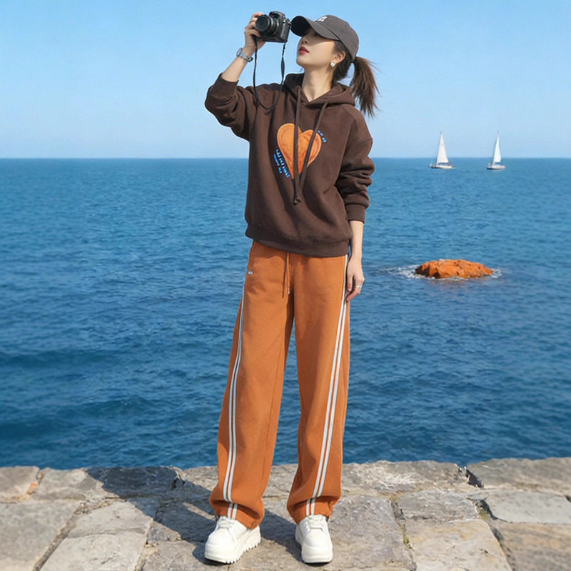 高级感减龄时尚休闲运动风连帽卫衣套装女秋冬爱心宽松显瘦两件套,女装/女士精品,时尚套装,淘宝优惠券,粉丝福利购,淘宝优惠卷