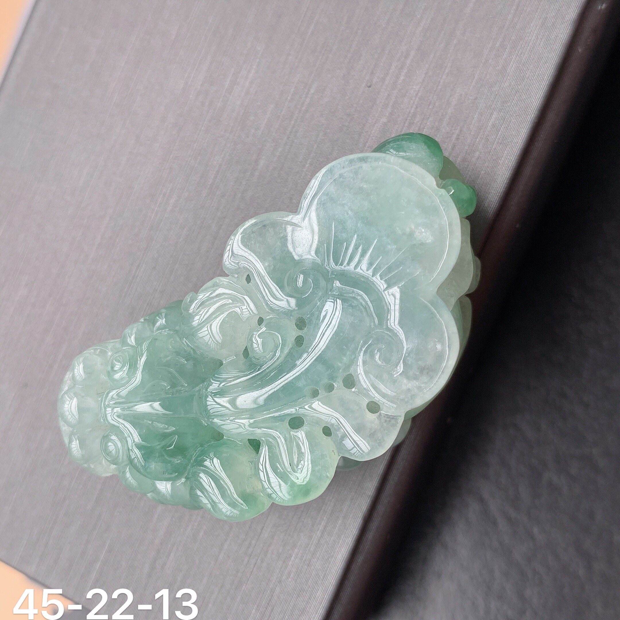 缅甸天然翡翠a货冰种飘花貔貅吊缅甸翡翠