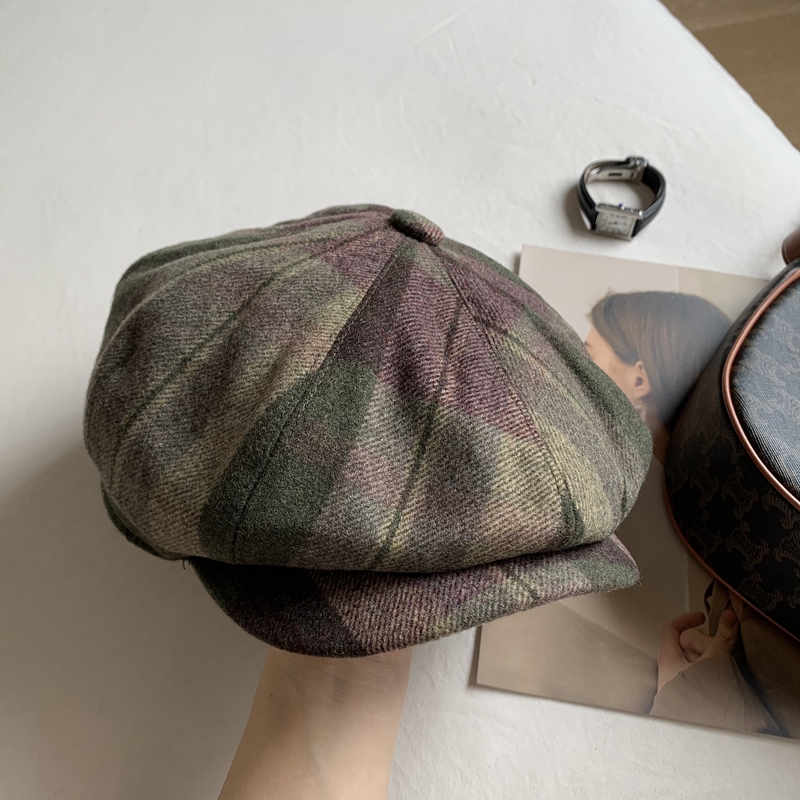男友复古格纹俏皮毛呢街拍八角帽