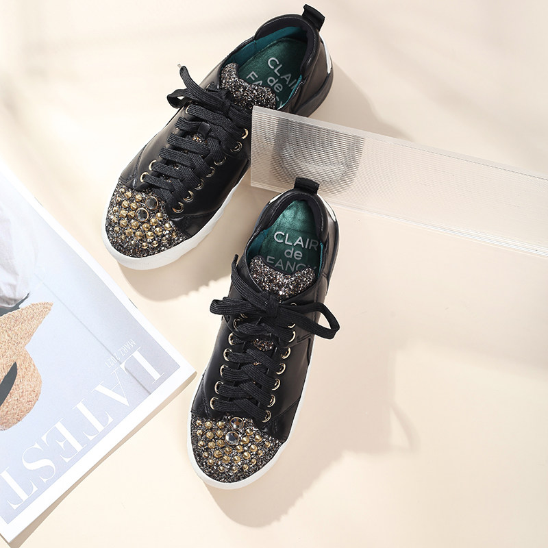 clair de fancy春秋时尚铆钉亮片个性设计圆头系带休闲羊皮女单鞋