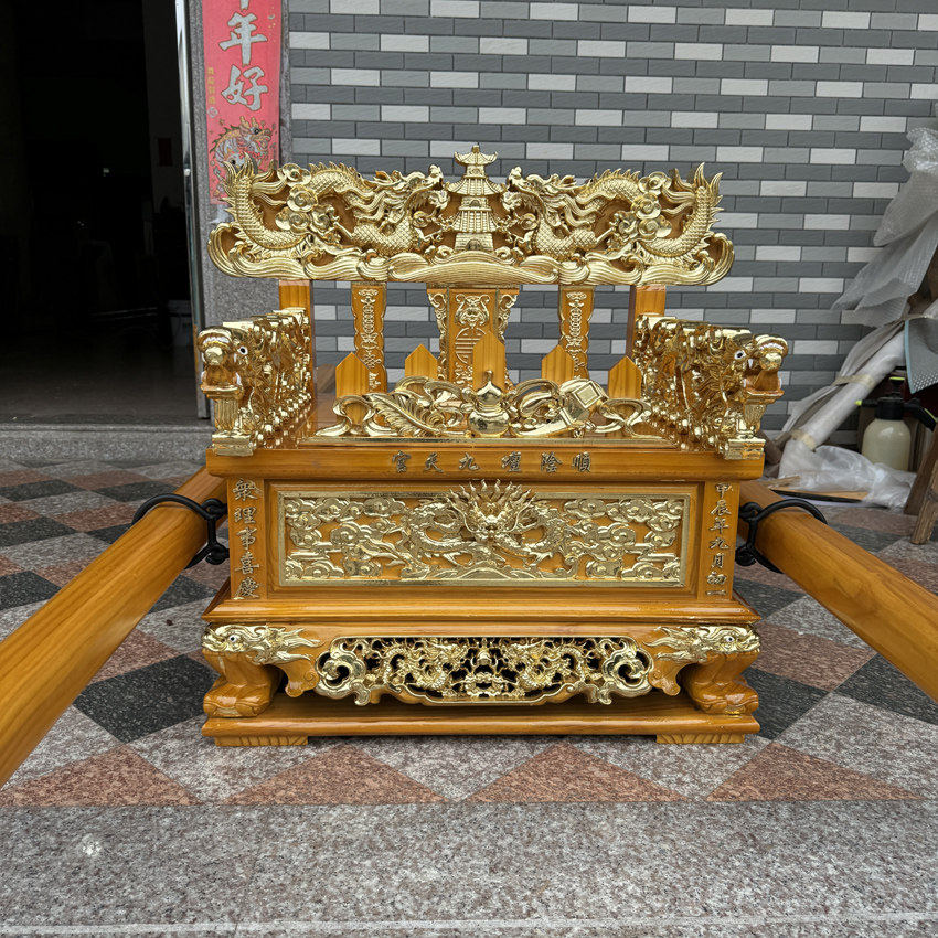 神明出巡佛轿四人抬上帝公神轿