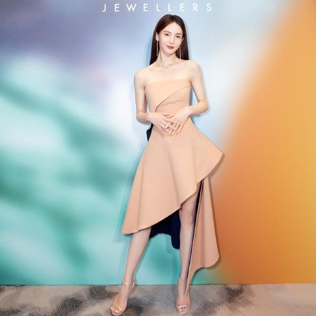 明星金晨同款不规则时尚小礼服晚酒会小心机香槟连衣裙抹胸礼服