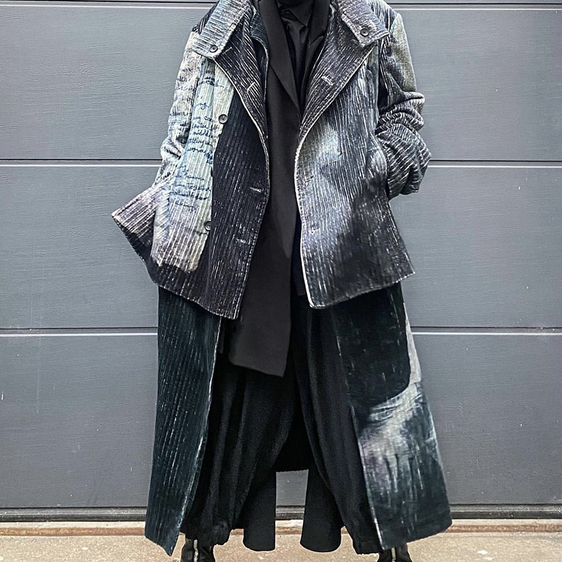 暗黑风贝克辛斯基大衣