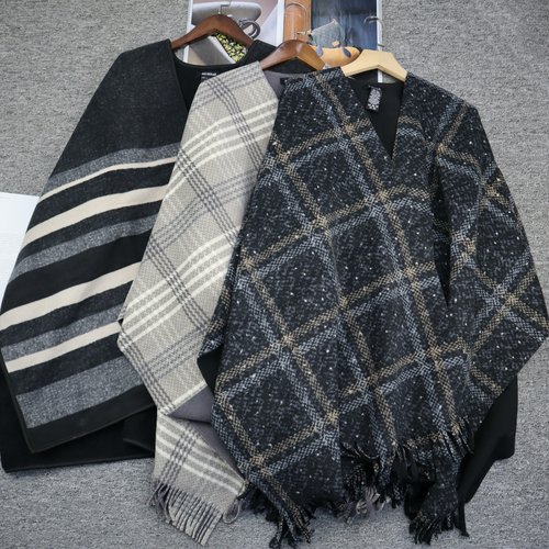 外贸披肩双面加厚宽松家居保暖秋冬斗篷女式大围巾