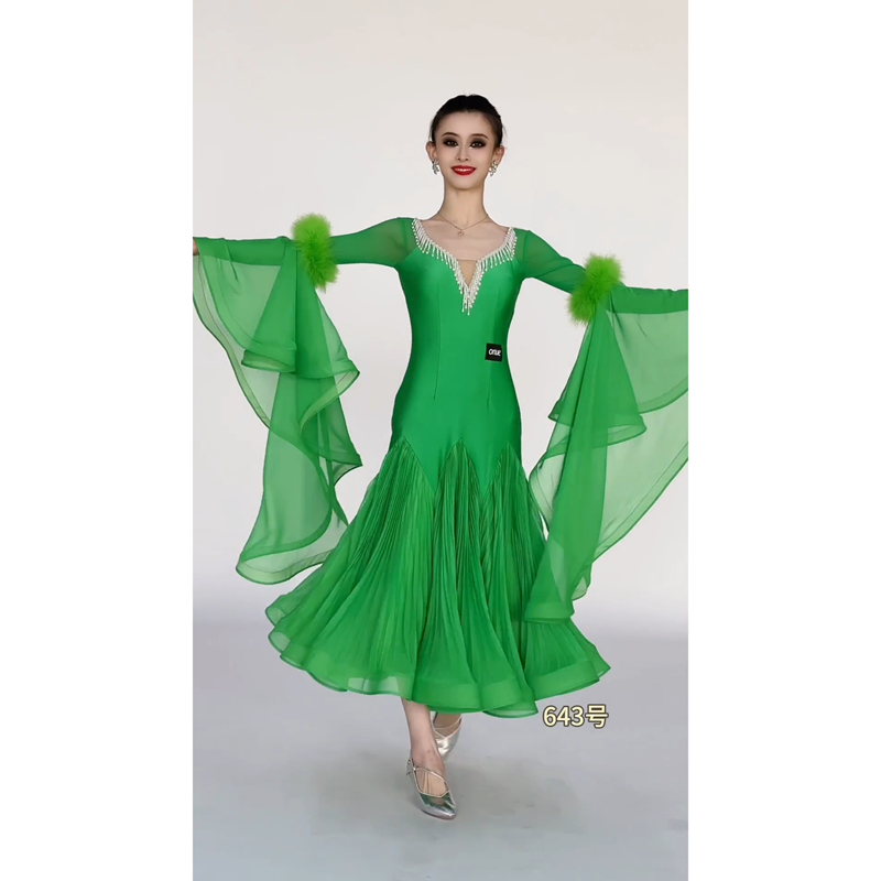 懒猫onue高端定制【MM643】摩登舞连衣裙 绿色大摆百褶裙国标舞裙