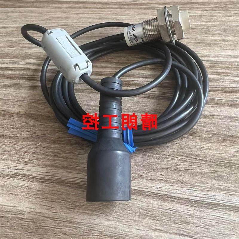 议价V680-HS51  V680-HS52-W  V680-HS52 传感器  现货供应  质保