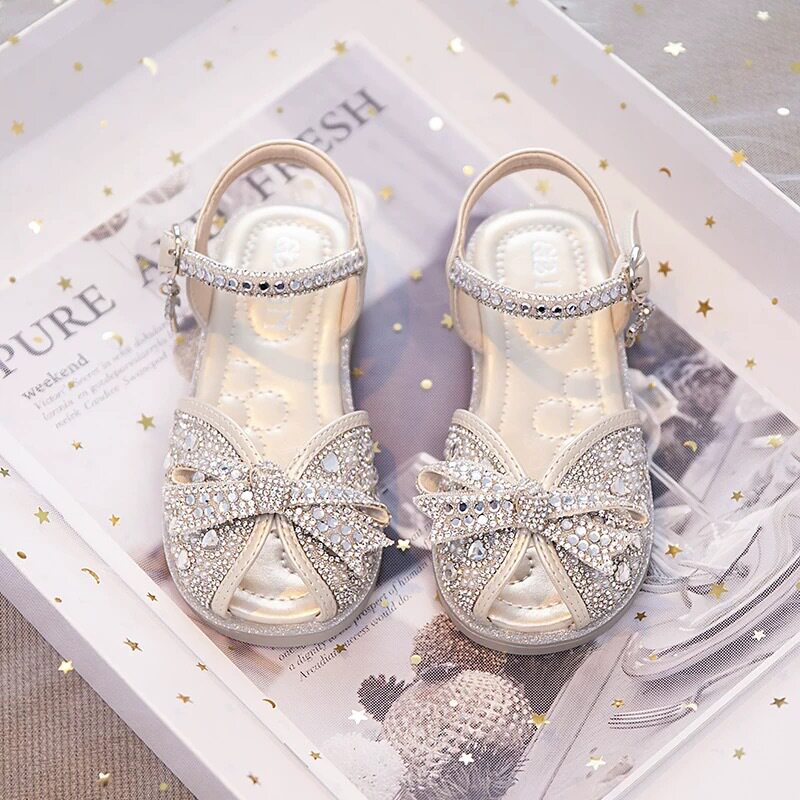 女童凉鞋公主夏款2026新款夏季儿童鞋子女孩水晶鞋爆款女宝宝艾莎