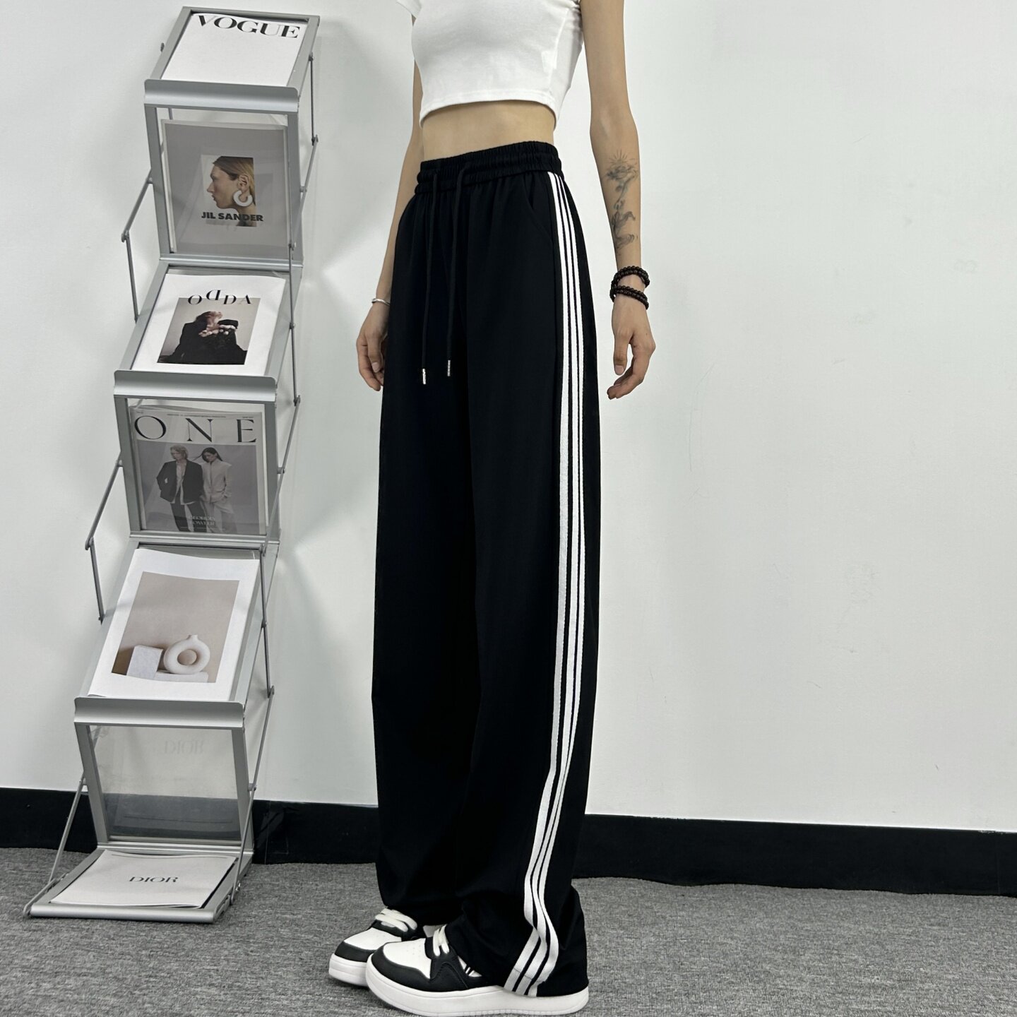 条纹运动阔腿裤女2026夏季薄款高腰显瘦高个子加长三条杠休闲长裤