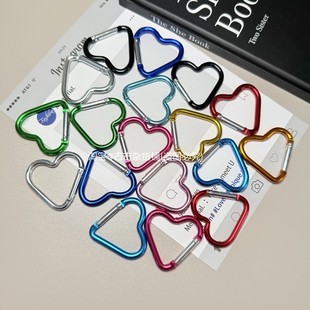 彩色爱心登山包挂扣心型扣户外小挂钩饰品玩偶快挂弹簧扣钥匙挂件